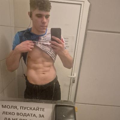 Алекс Атанасов