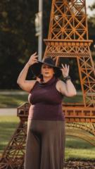Suzie SwannQueen