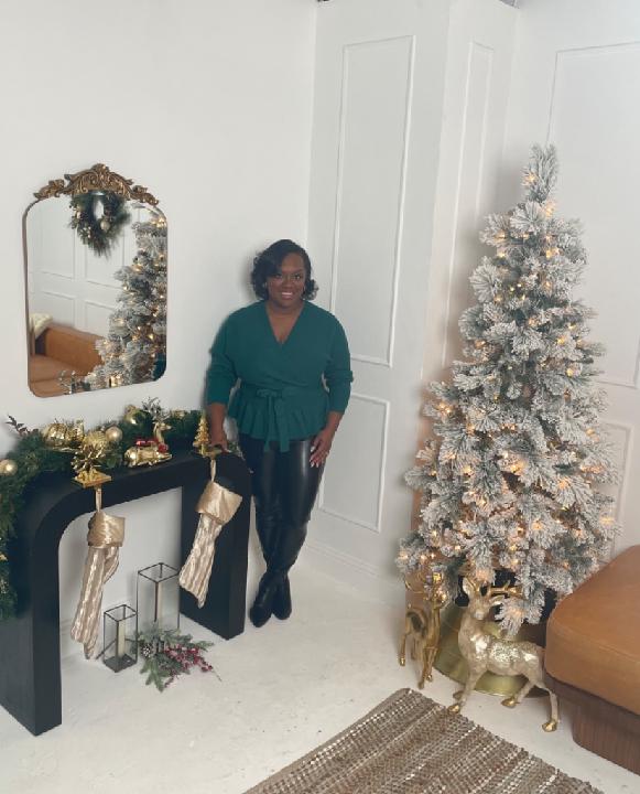Tavia Mays