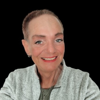 Nadine Van Schoondrager