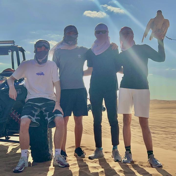 One-week trip to Dubai with my friends! 🚀