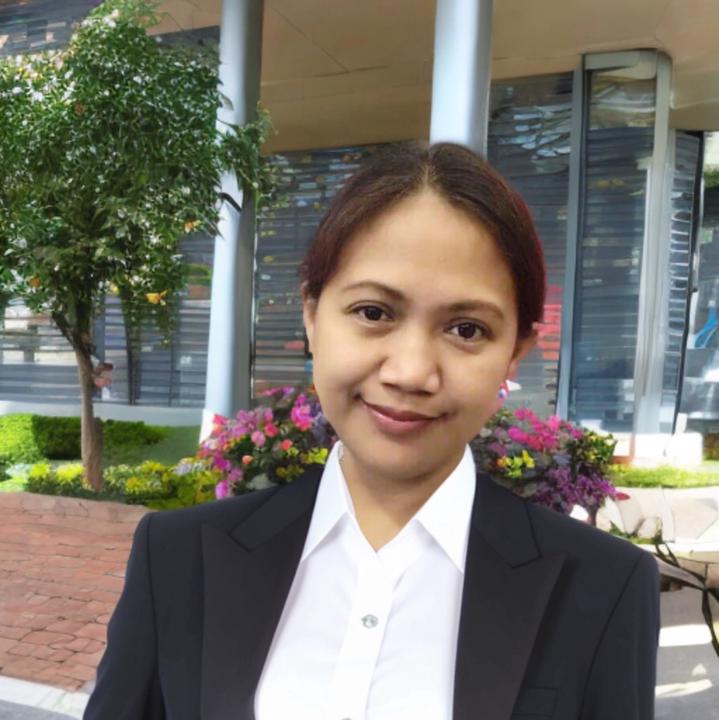 Girlie De Leon