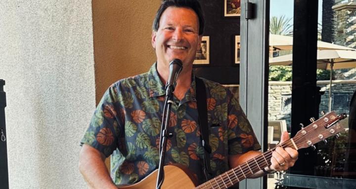 Strum Smile & Sing Mastermind 