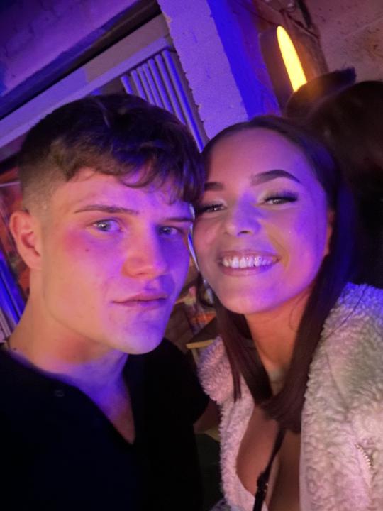 My Girlfriend has Signed up for her first K1 fight!