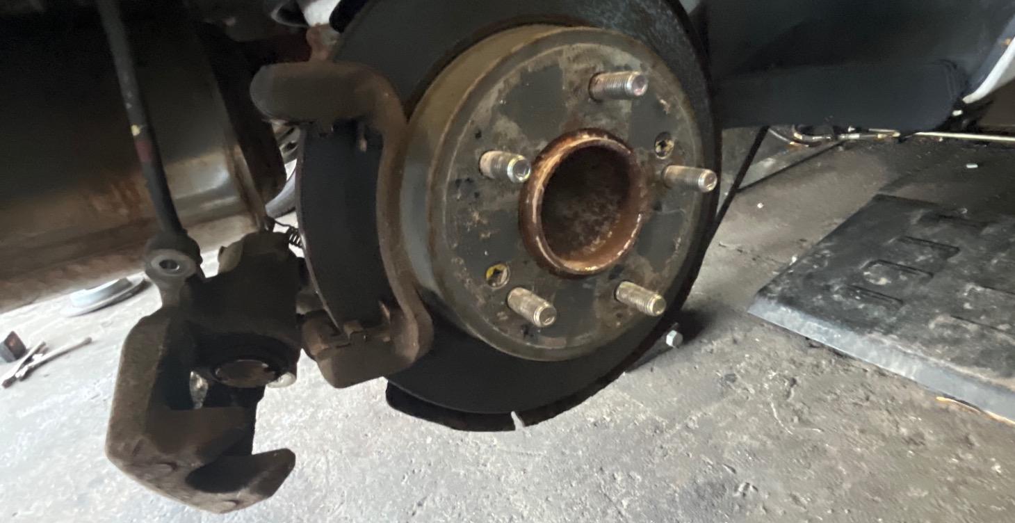 Hyundai Elantra hatchback gt parking brakes
