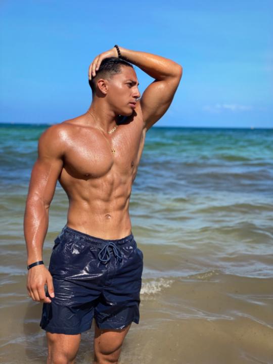 Anthony Uzuri