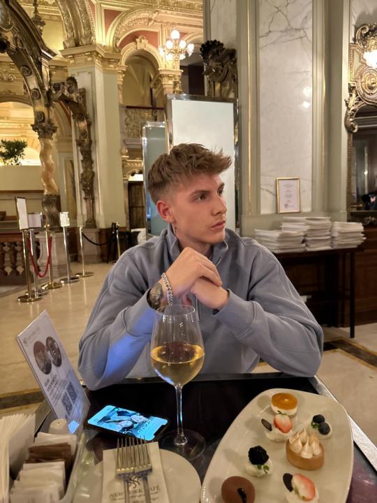 Lukas Schwarz