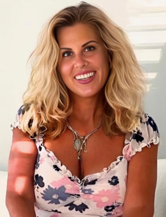 Roxanne Naiman Roloff