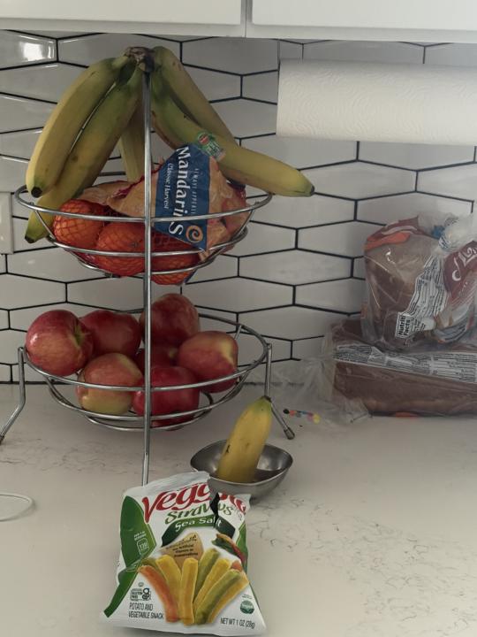 Veggie straws apples Bananas Oranges Bread