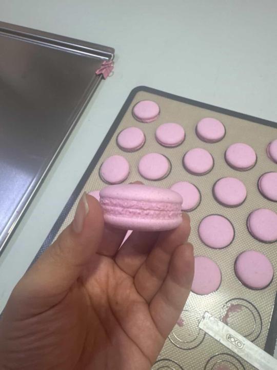 Italian Macarons: Surface Spots & Fragile Shell Issue