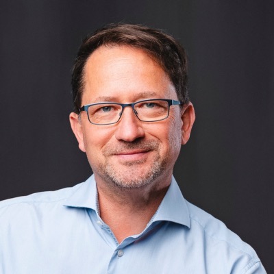 Steffen Tom