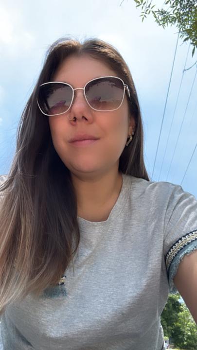 Veronica Lara