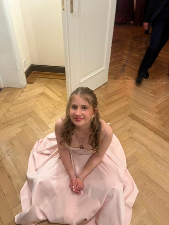 Emma Ruhl