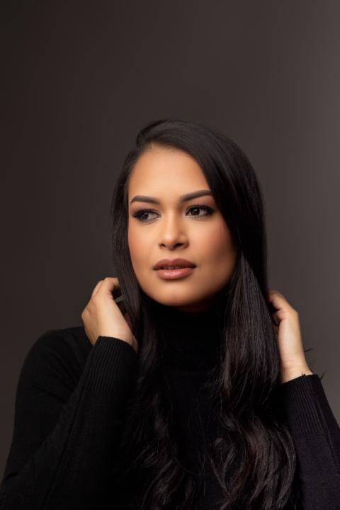 Anny Vera