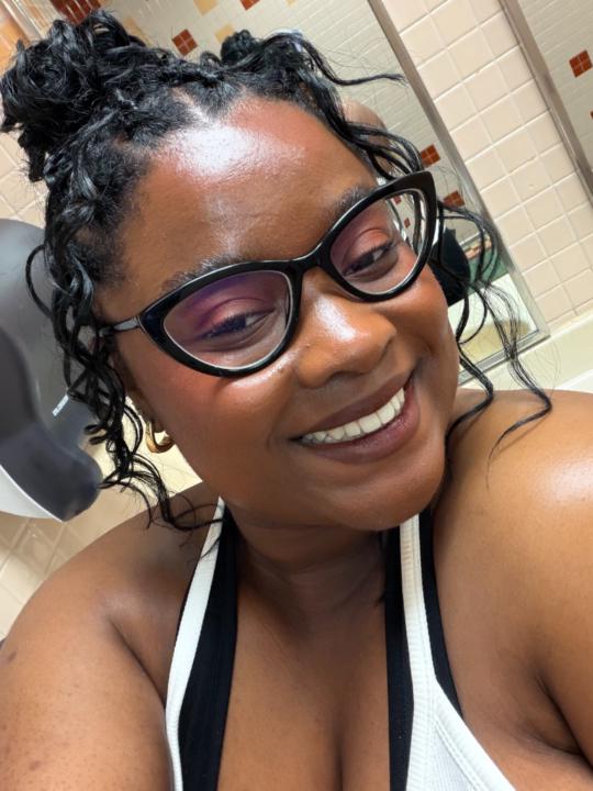 Niesha Mbolembole