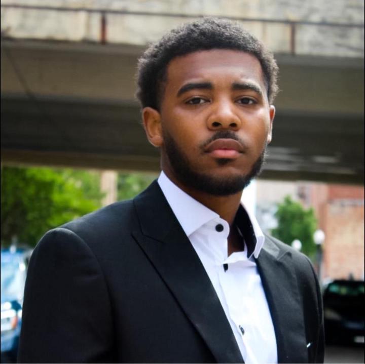 Tahlib Webb