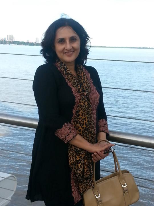 Neelofar Khan