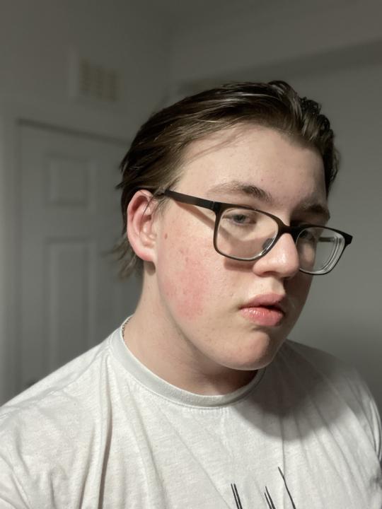 Yo first post in a good while, was wondering what style looks better