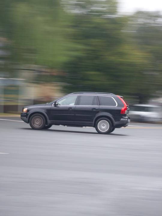 How to take a panning shot with your phone