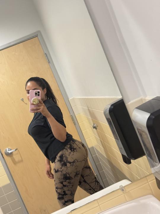 Lari Angely