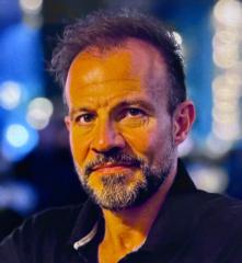 Oscar Esquivel