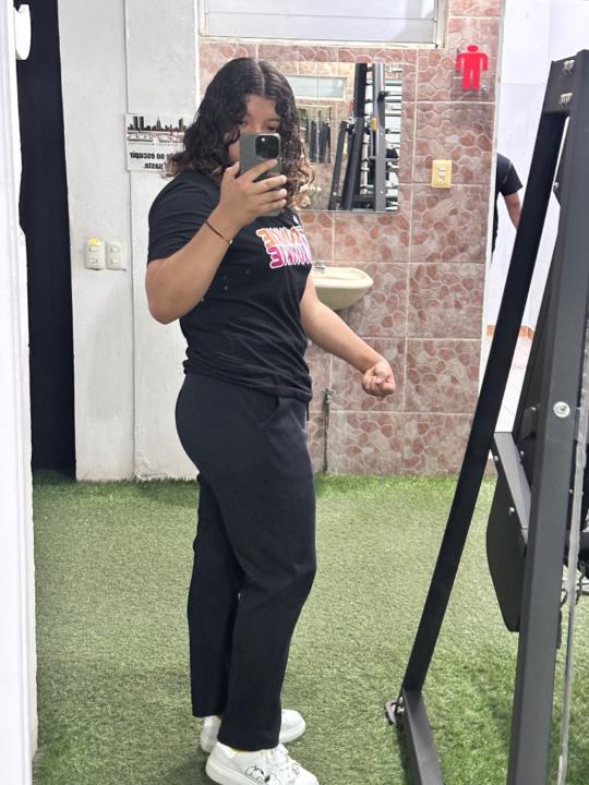 Abril Paola