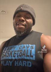 Sholukumi Ayemienokpe