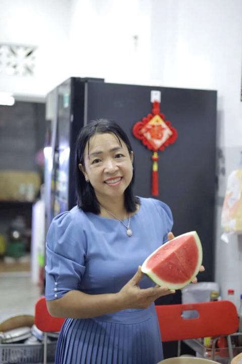 Hồng Nga