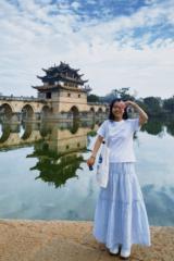 Yvonna Le