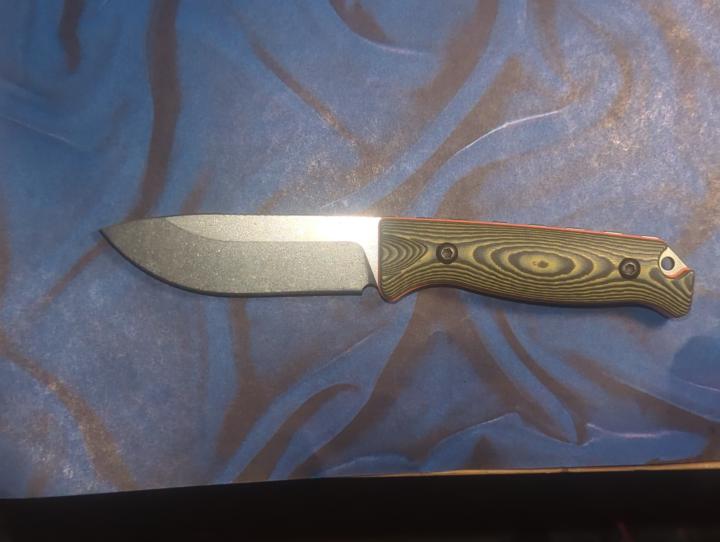 I should mention that i have an obsession with almost ANYTHING made by the great master craftsmen at the BenchMade factory