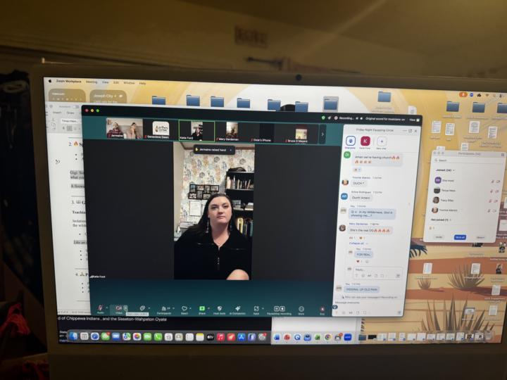 SHOOOWEEE WE HAVING CHUUURCH in full swing 