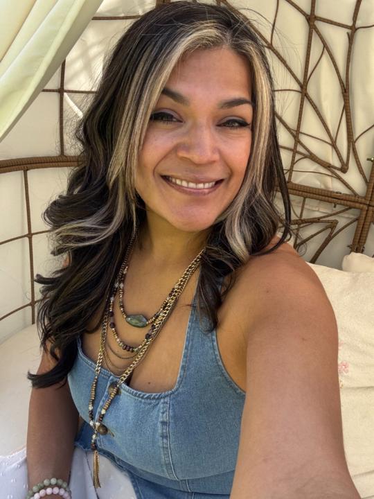 Melinda Flores