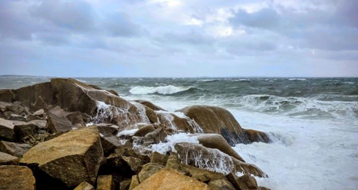 We litsen, we don't judge