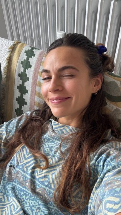 Alison De Paiva serin