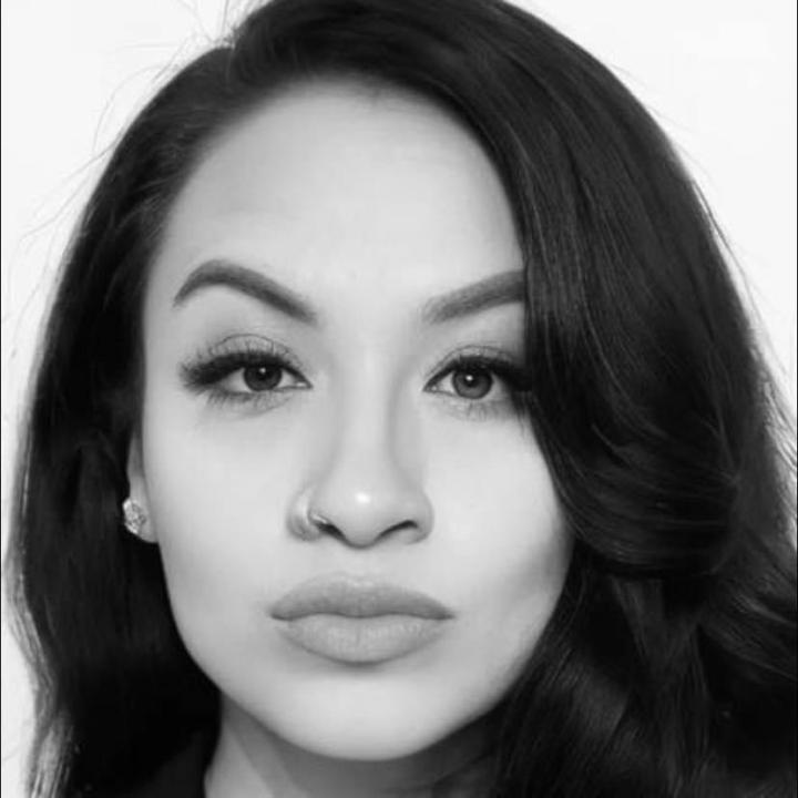 Laura Gomez