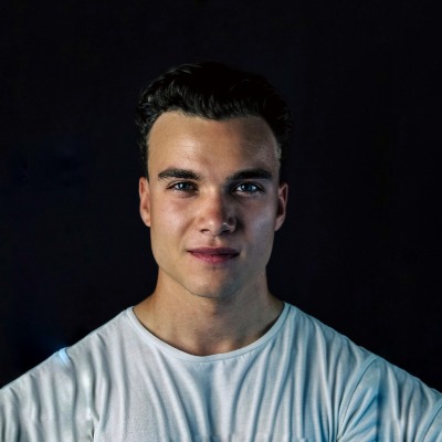 Barni B