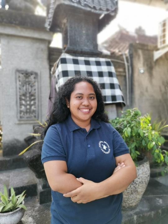 Gaura Crisia Nora Macrorina Rumbiak