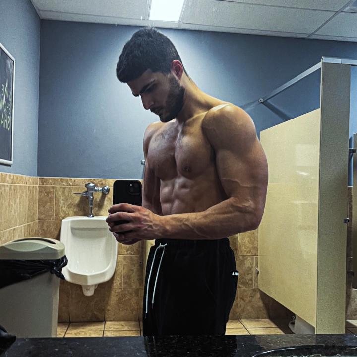 Tino Varsamas
