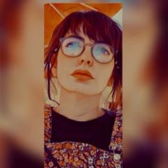 Eva María Flores Pola