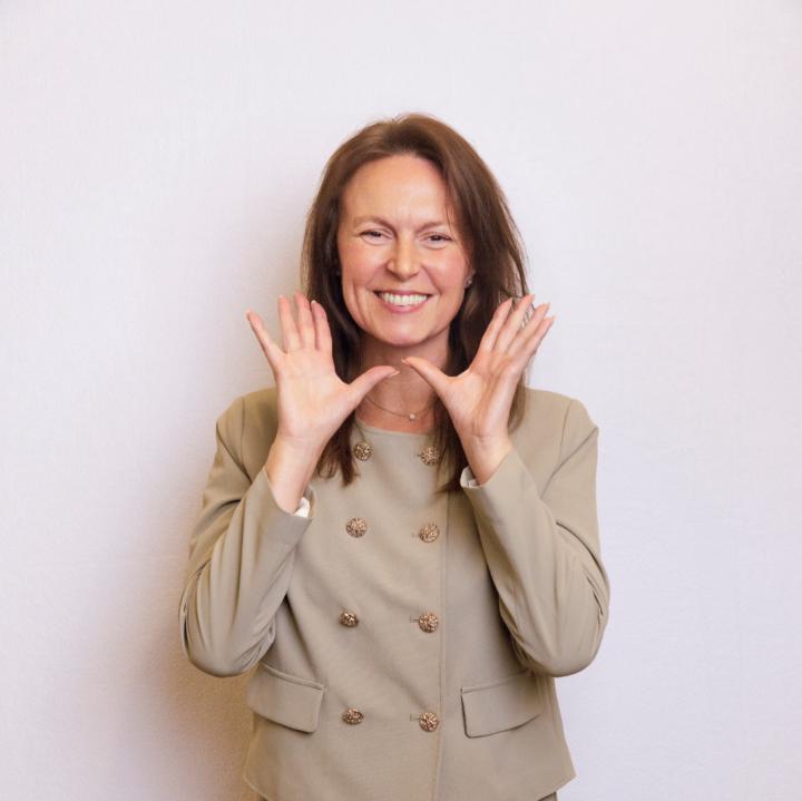 Dr Millie Lytle
