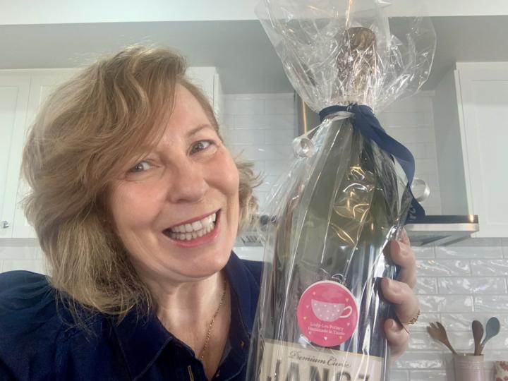 1000 subscribers on my YouTube channel 💕🎉