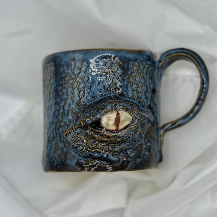 Pottery fan here! 🍍🍍🍍