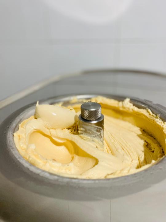Helado de caramelo salado (Receta de Iván Vázquez)