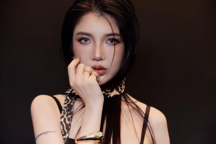 偲涵 Huang