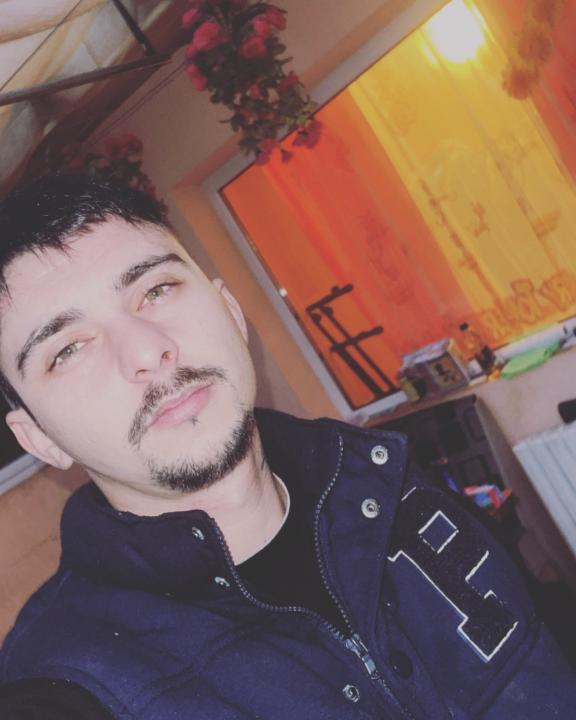 Manda Iulian George