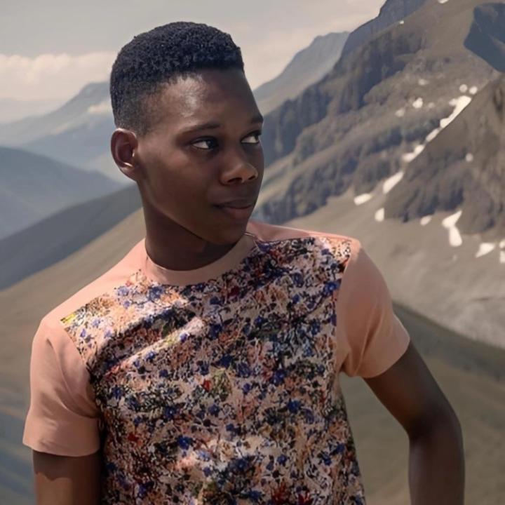 Olumide Adurotimi