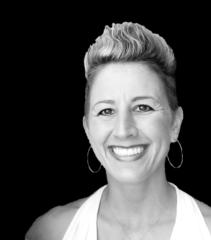 Nicole Hollar