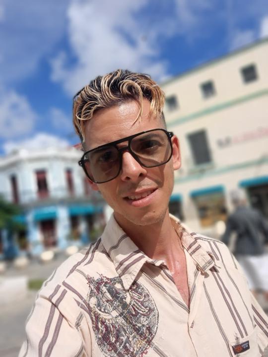 Gleyser Antonio León Soler