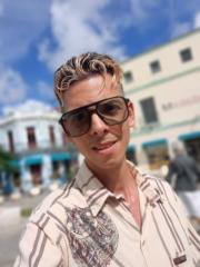 Gleyser Antonio León Soler