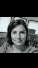 Julie Lindsay